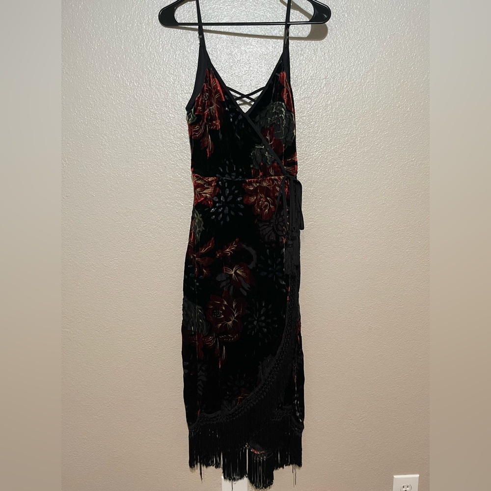 Elegant velvet Black Floral Wrap Dress